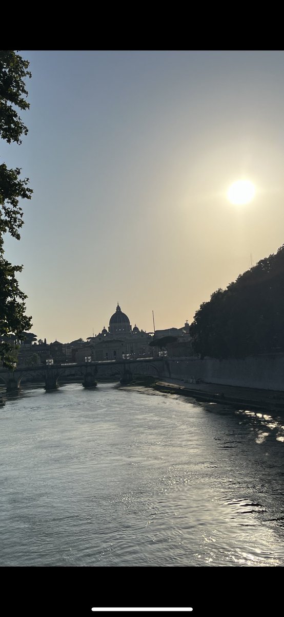 CoachKellogg12's tweet photo. We made it to Rome !!🇮🇹 Perfect evening to explore the city center. Walking down the street and we hear “Go Mountaineers!” It was WVU student @TyFlood and his family on the streets of Rome. Mountaineers are truly everywhere! Lets Go! https://t.co/17kv2VS9hf