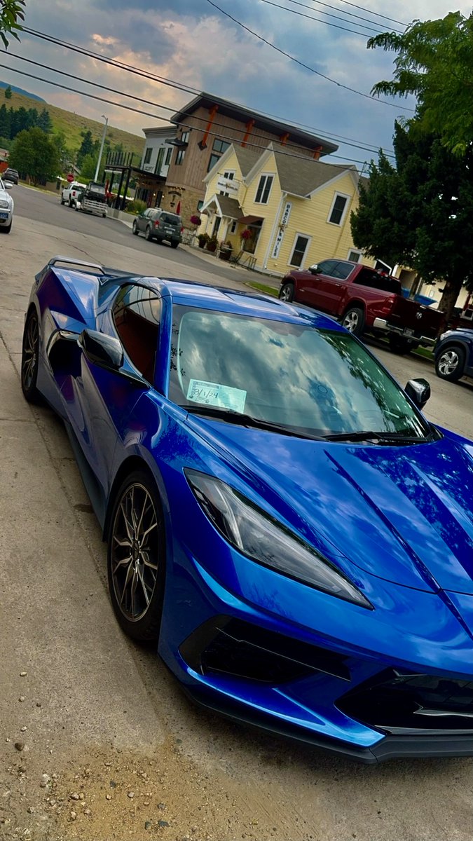 NAIBusinessProp's tweet image. Beautiful day to be touring properties in Red Lodge, and in style we might add.🏁

📸: Tyler Samson

#RedLodge #Montana #PropertyTours #NAIBusinessProperties #CRE #BillingsMT