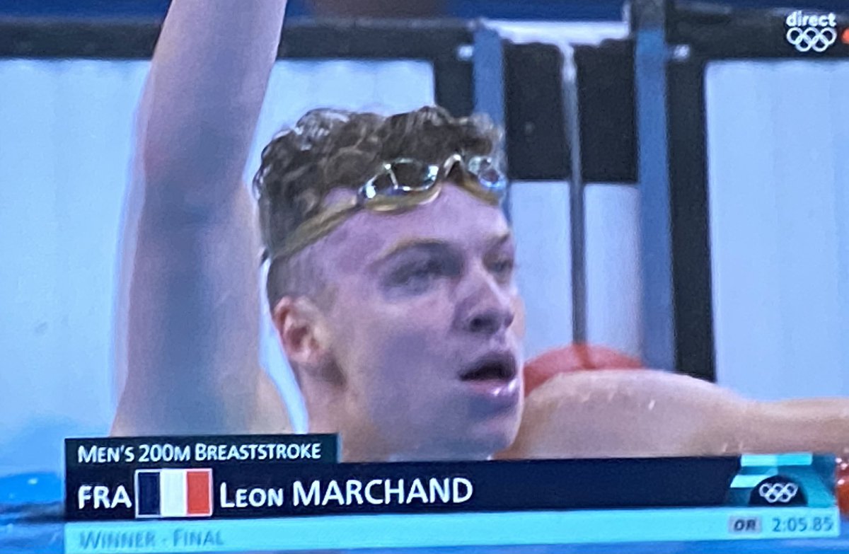 SebVallerie's tweet photo. 🇫🇷🇦🇺#historique Léon Marchand fait la légende olympique au JOs @Paris2024
Triple champion olympique.… et 1er nageur de tous les temps à remporter 2 titres de champion olympique le même jour🏊‍♂️ https://t.co/RRvZoLmNtY