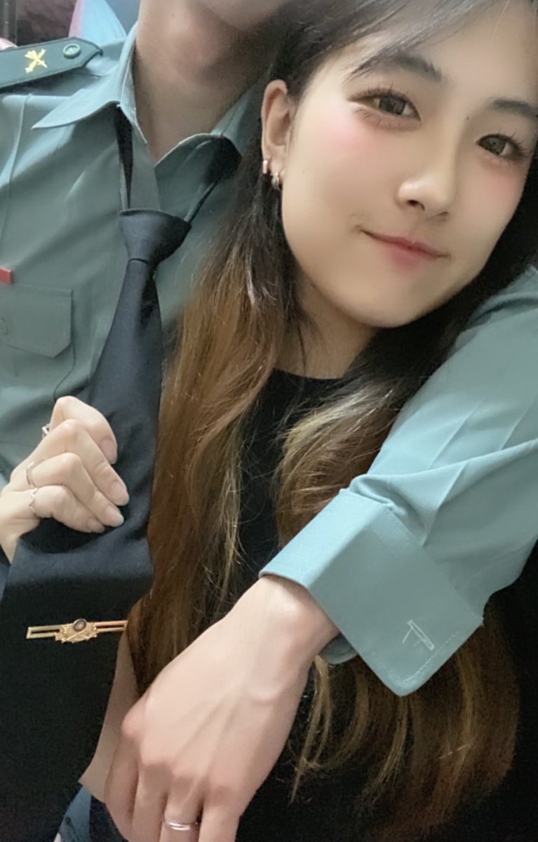 QWQ_5555's tweet photo. 真的大推軍人當男友👍🪖👍🪖
不交不知道🫨🫨
最大的優點就是體力好 耐操🥰
愛死了 好性福🥰🥰🥰🥰 https://t.co/jN5f5la0a5