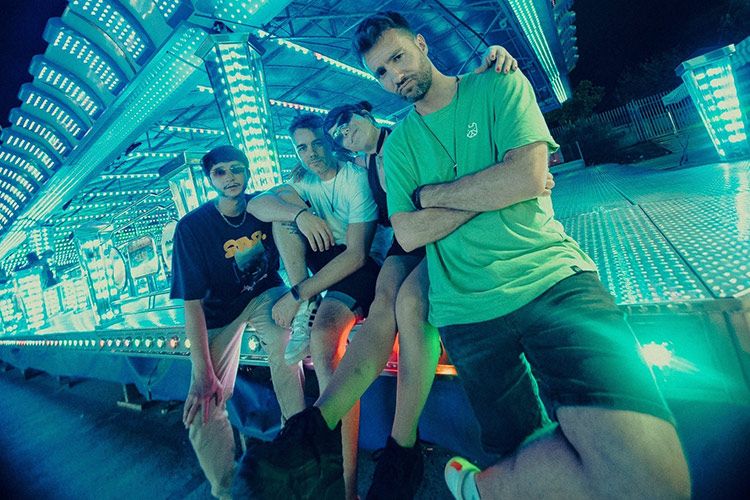 Glas y Madbel do a version of Beth's song "Dime". 

Murcian artists have updated Beth's song. Glas and Madbel have come together to cover "Dime," the song that represented Spain in...