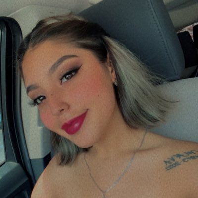sarahiv44's tweet photo. #NuevaFotoDePerfil https://t.co/rvdF6QXe7p