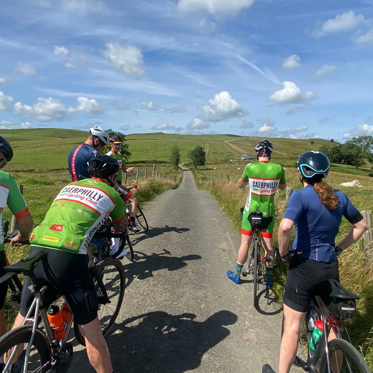 CaerphillyCC's tweet photo. The weekend saw Caerphilly Cycling Club  from Caernarfon Castle to Caerphilly Castle over 2 days. 200 miles with 17k feet of climbing, it was tough and one hell of an adventure... And no, we were not fueled by Bargain Booze 🤪  Chapeau to everyone 💪 #CaerphillyCC #greenmachine https://t.co/WlFYSgJPA2