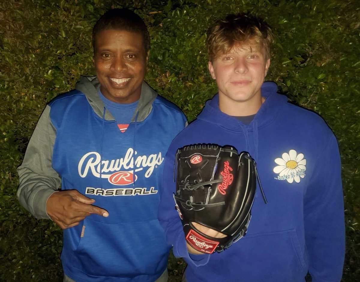 Thank you <a href="/tonytodd32/">Tony Todd</a> and <a href="/RawlingsSports/">Rawlings Baseball</a> for my brand new glove for winning defensive mvp in the tylerskaggsfoundation45  high school all star game.