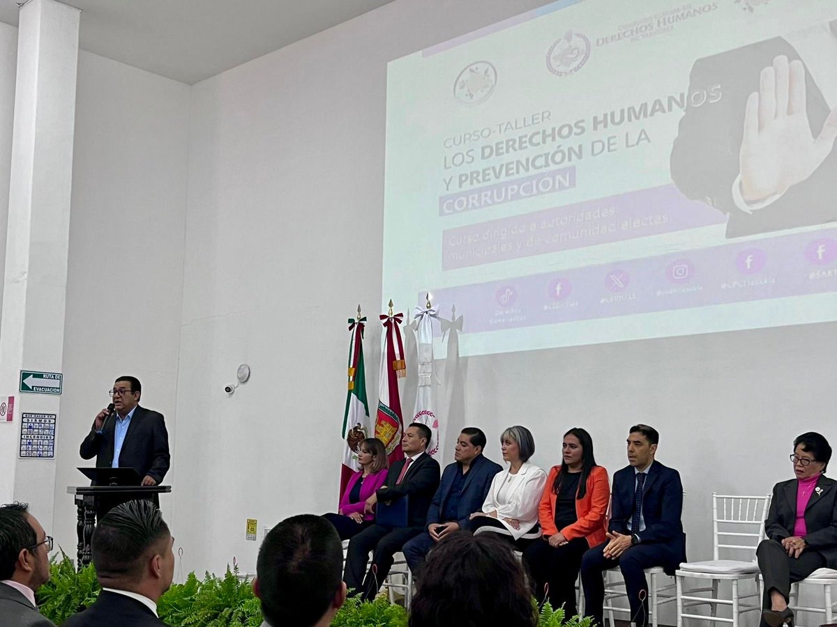 El ST de la #SESNA, <a href="/morenoroberto77/">Roberto Moreno</a>, presentó a integrantes del Sistema Local #Anticorrupción de #Tlaxcala los avances en el desarrollo e implementación de la Plataforma Digital Nacional #PDN. 

Durante su intervención, explicó los avances en la interconexión nacional de los