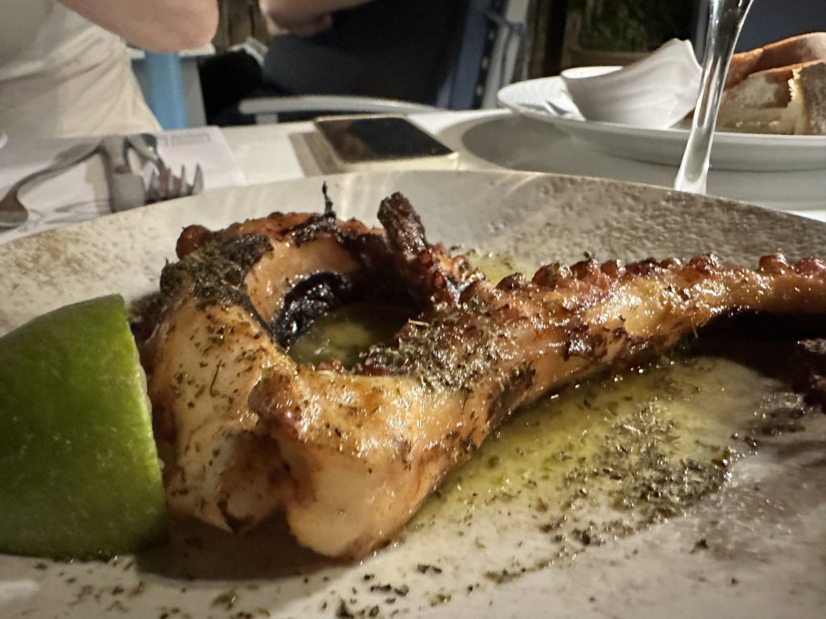Mr_Winoship's tweet photo. #Kretan #Seafood #Giovanni #Spinalonga #Krete #Crete @littlebedwyn https://t.co/Oq2ujzCIL3