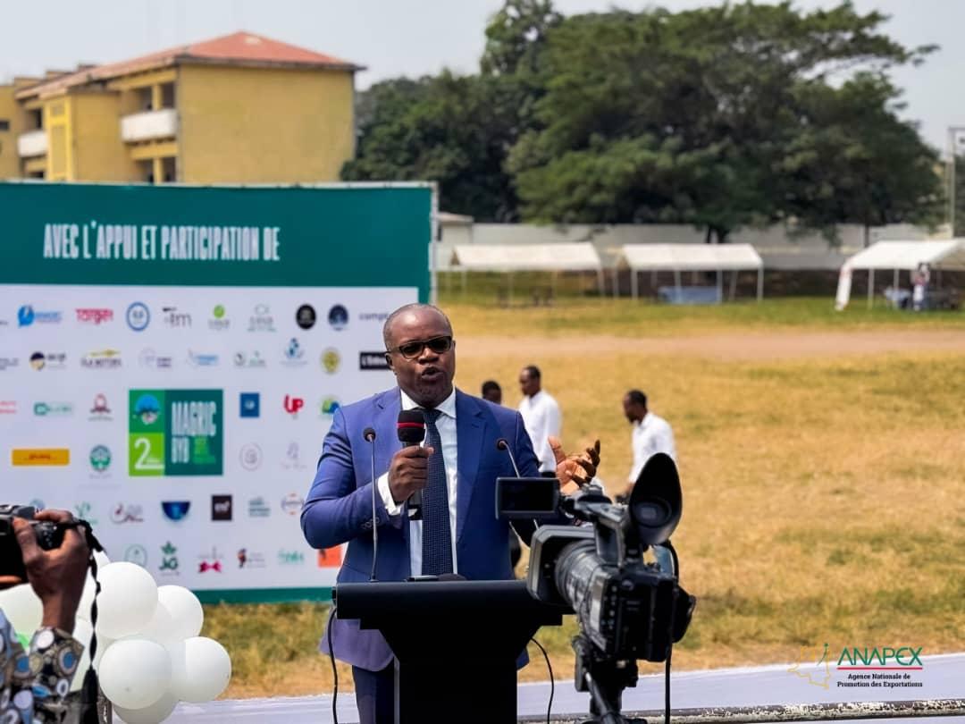 RodrigueBadiba1's tweet photo. #RDC #COMMEXT l'ANAPEX a participée l'exposition lors de la 2ième édition du marché agrico tenue à Kinshasa du 22 au 28 juillet 2024. Signalons que @AnapexRdc a une mission de promouvoir les exportations.
@MinComExt_CD
@julienpalukucom
@fatshi13
@PrimatureRDC https://t.co/75ERrIyzMK