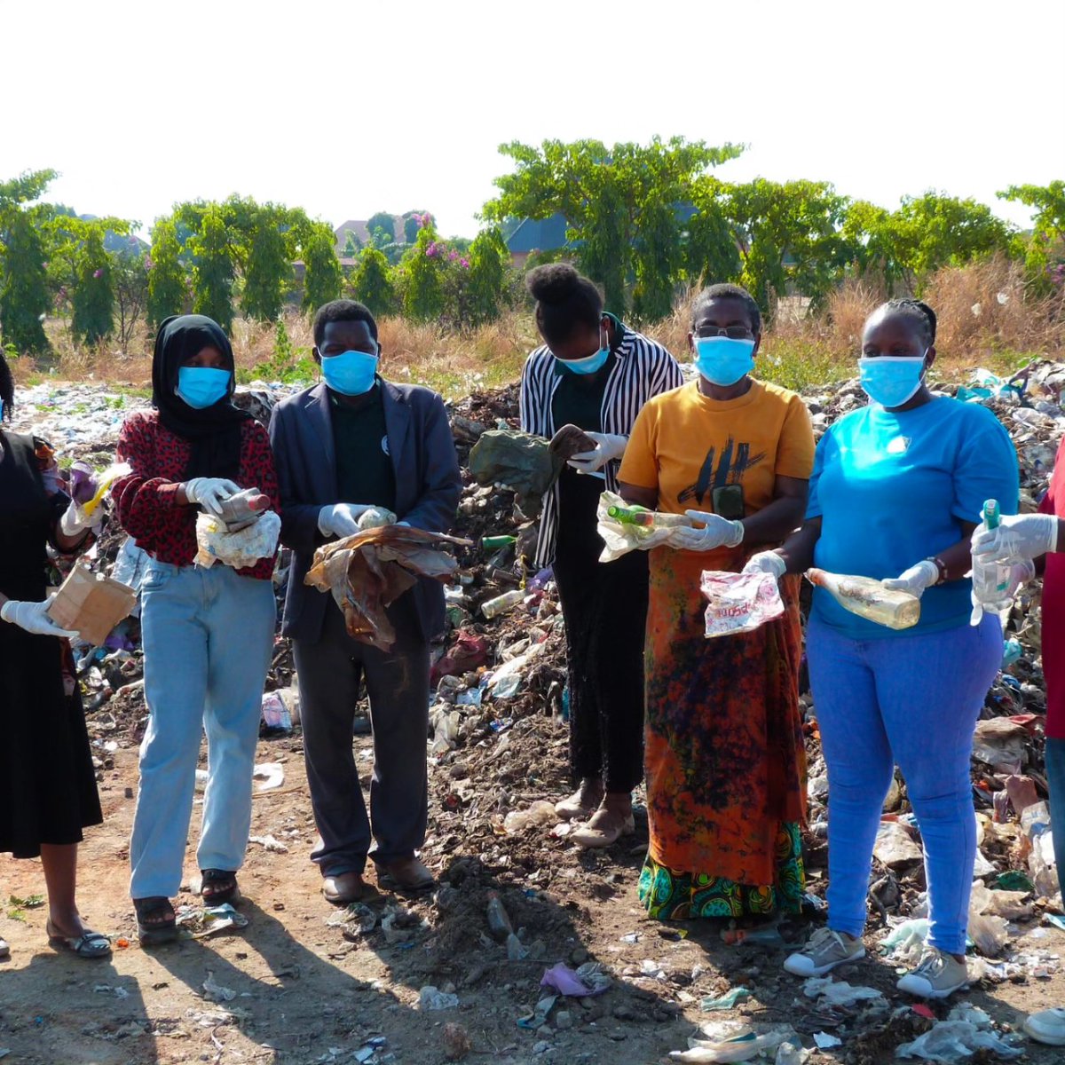 Asilifertilizer's tweet photo. It's all about waste management initiative training.
How to turn waste into product 
#waste 
#climateaction https://t.co/OdNBD62YkC