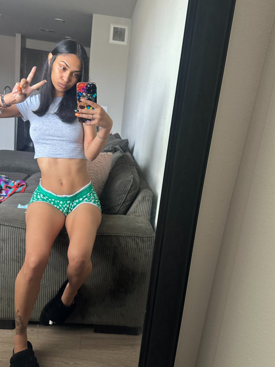 natural face eatsss, waist so petite 🍀