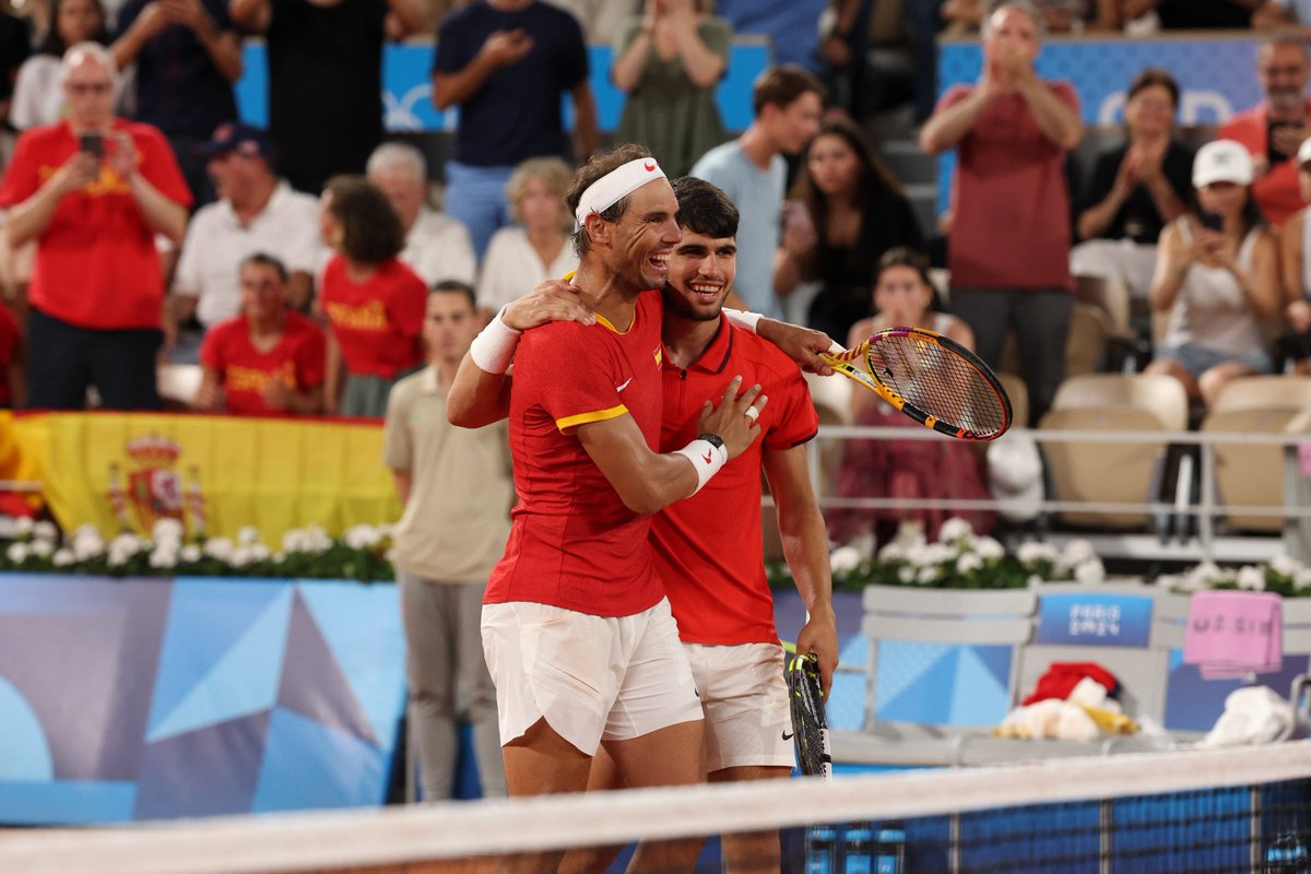 He de decir que he podido disfrutar del Rey del tenis, y también he de decir que gracias por todo lo que has hecho por el deporte español, por todos los valores que llevas escritos en tu nombre, y sobretodo GRACIAS por hacernos soñar. VAMOS RAFA, SIEMPRE