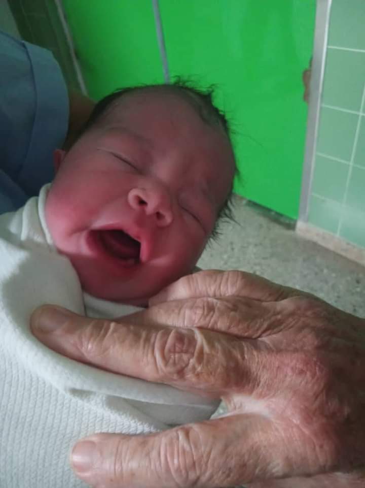 Un día feliz para la familia del arquero Hugo Franco, acaba de nacer su bebé mientras el participa en los Juegos Olímpicos #París2024. Muchas felicidades!!!!