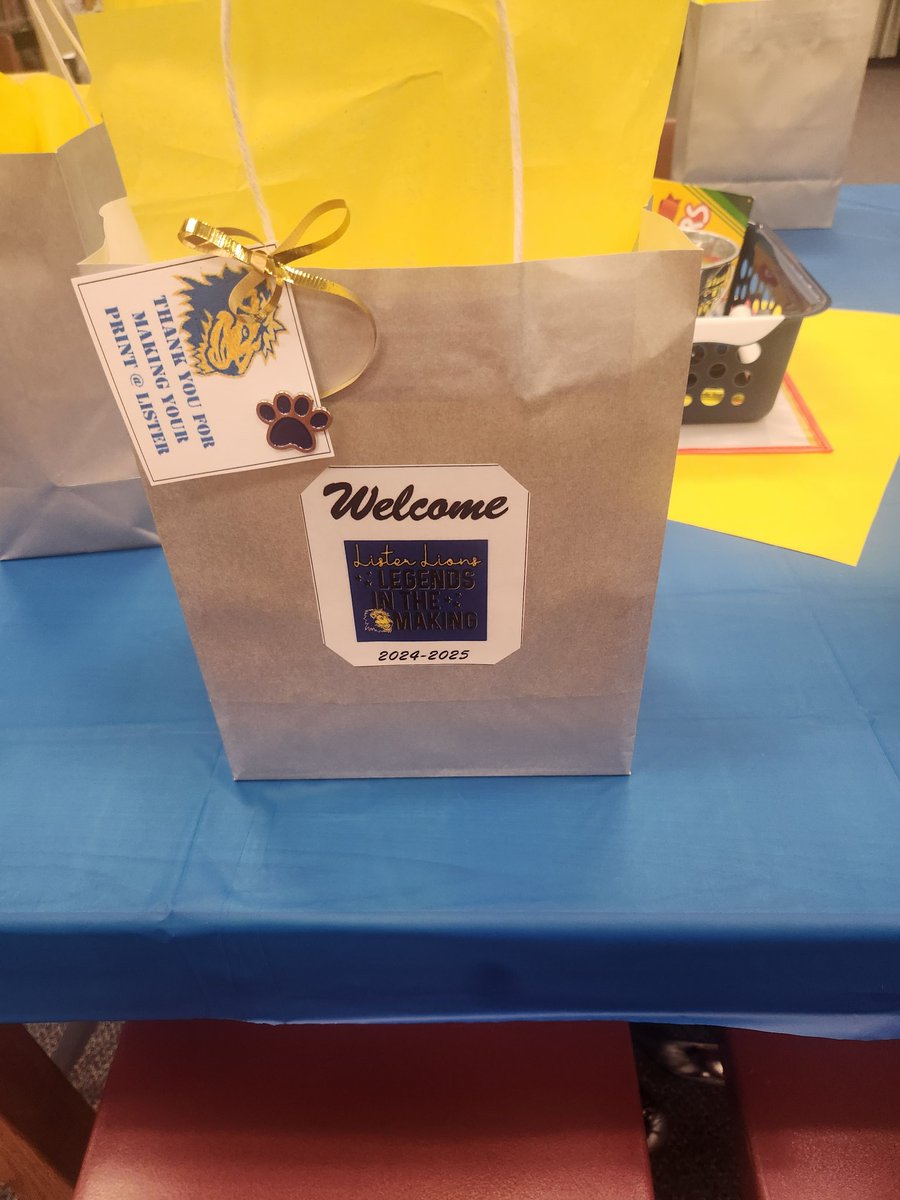 Lister_Lions's tweet photo. It was such a blast having our amazing Lister crew back on campus today! Let's do this!! @gisdnews https://t.co/Sxprth4ecL