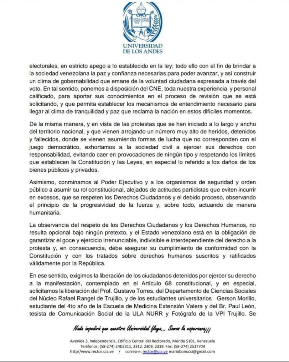 danielatestar's tweet photo. #31Jul Desde la @ULA_Venezuela exigen la libertad de los ulandinos detenidos en las últimas horas. 

Es importante resaltar que Paul León no se encontraba como asistente a la concentración, él estaba en el lugar como camarógrafo de @VPITV junto a la periodista @mayralinares https://t.co/4diAcvKQYy