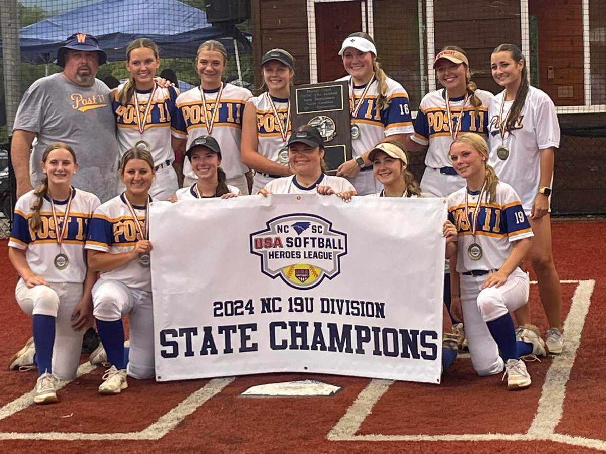 WaynePost11SB's tweet photo. Nice way to end the year, 19u State Champs! @HeroesSoftball https://t.co/Szx4O6gWJ0