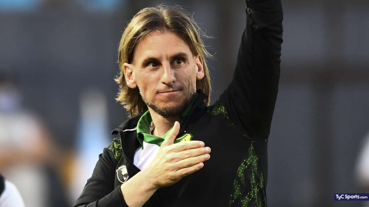 ¡HABEMUS DT!

Sebastián Beccacece es el nuevo DT de #Ecuador y sería oficializado en las próximas horas. El timonel argentino dirigirá a #LaTri durante el proceso eliminatorio rumbo al Mundial del 2026.