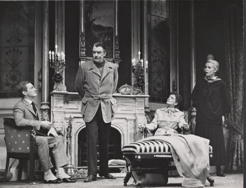TheaThurs's tweet photo. #TheatreThursday
George Grizzard, Walter Pidgeon, Ruth Matteson, Don Britton and Diana van der Vlis in the #Broadway  production "The Happiest Millionaire". 1956 https://t.co/grV3XPF81V