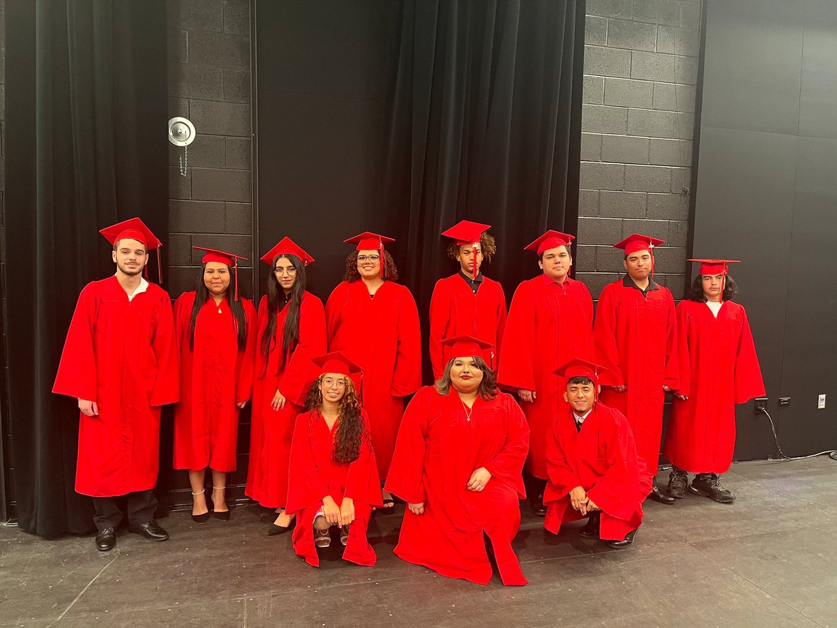jmtz10403's tweet image. Congratulations to our summer Lobo graduates!! Your persistence and resilience make Lobo Nation proud. Now, onto bigger and better things! Wishing you all the best! #nevergiveup #hardworkalwayspaysoff #bettertogether @langhamcreekhs @CyFairISD