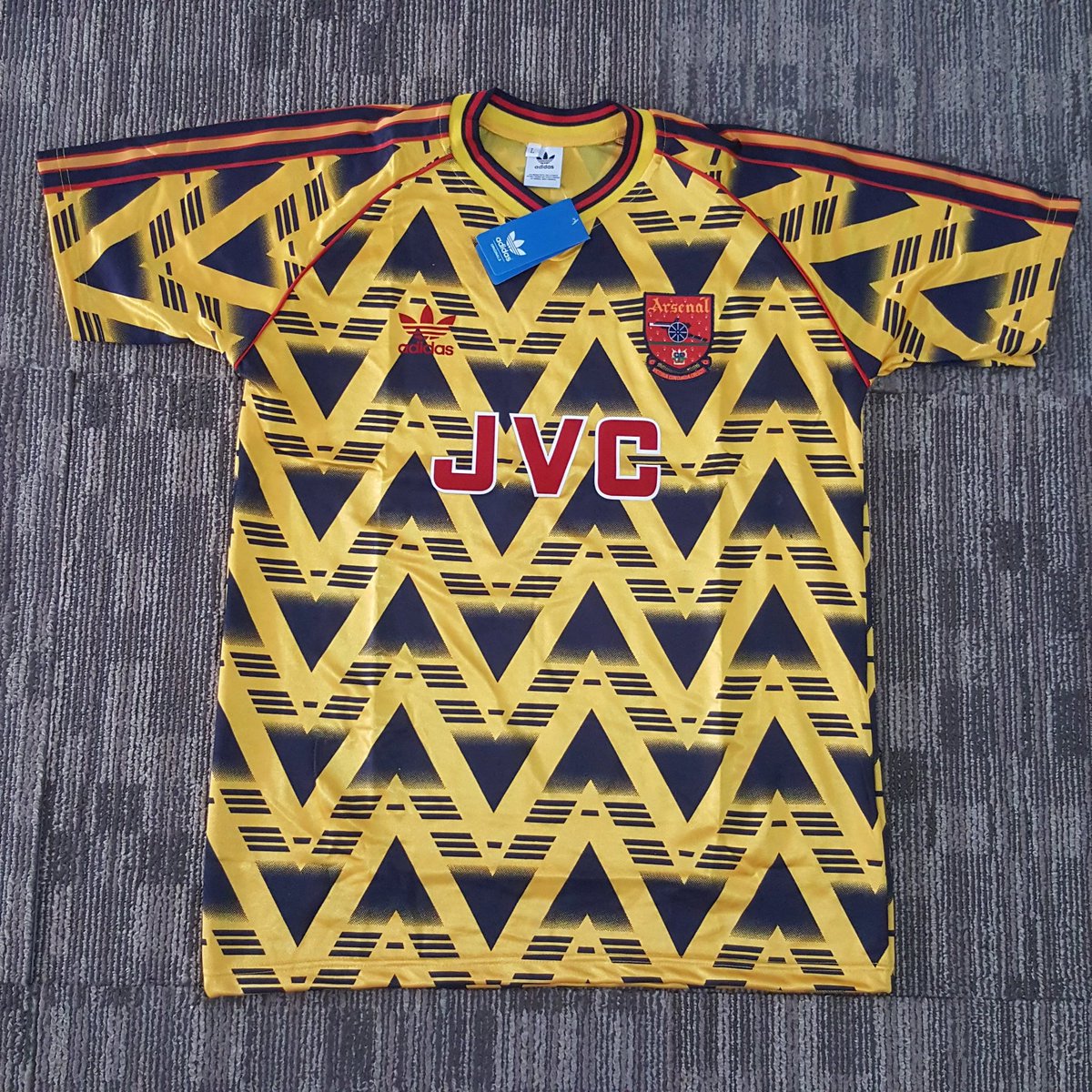 SixYardBox247's tweet photo. ARSENAL

DM to order! 

#arsenal #london #football  #soccer #england #futbol  #fifa #championsleague #premierleague #emirates #arsenalfc https://t.co/SgG0QF8q11