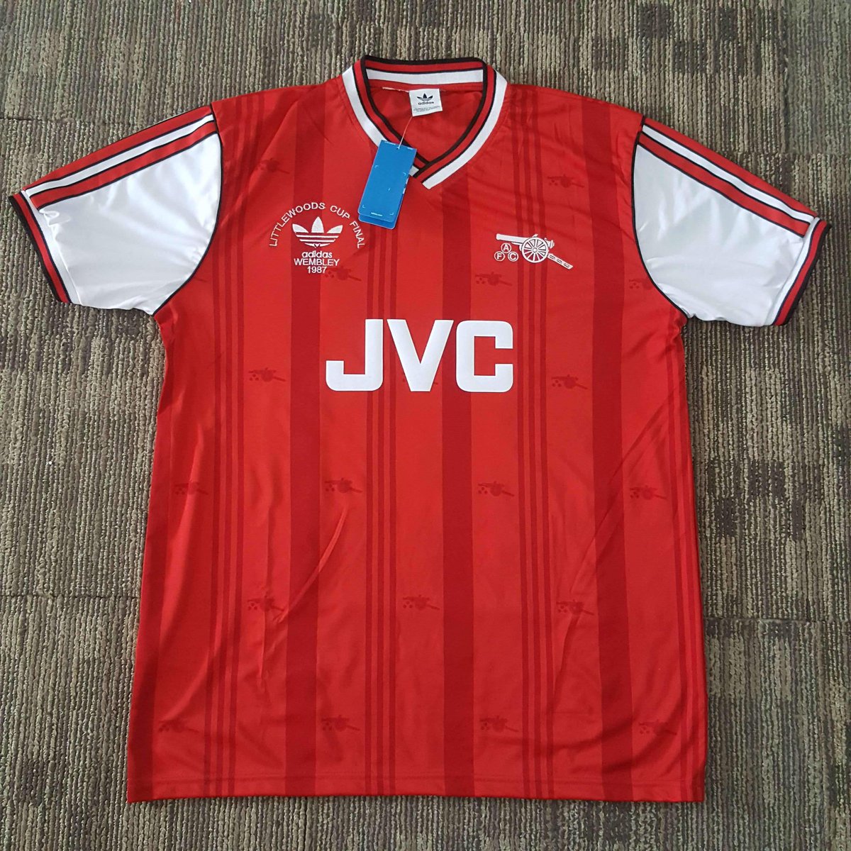 SixYardBox247's tweet photo. ARSENAL

DM to order! 

#arsenal #london #football  #soccer #england #futbol  #fifa #championsleague #premierleague #emirates #arsenalfc https://t.co/SgG0QF8q11