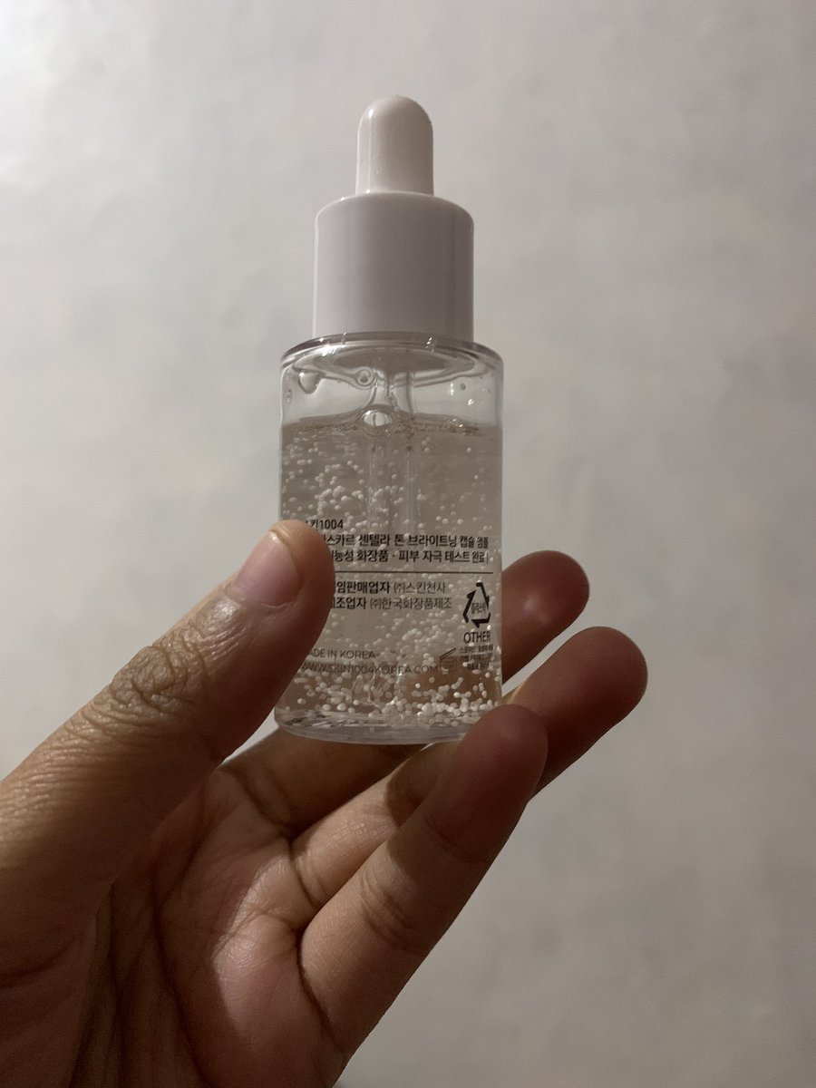 user189806's tweet photo. Wts want to sale sell skincare preloved 

Serum Tone Brightening Capsule Ampoule Skin1004 Madagascar Centella 
30 ml
Onlu 65k
Bisa oren, shp video, shp live

#zonauang #wts #tonebrightening #skin1004 https://t.co/YMSR9lpSCV