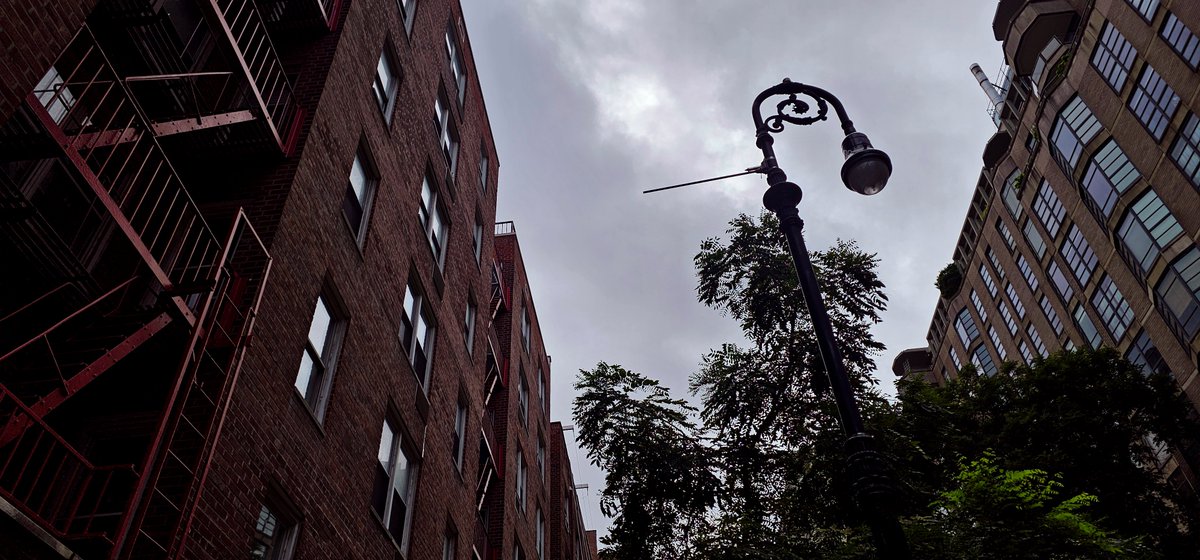 NatalieAPalumbo's tweet image. It was a good day. And yes, @thebeatles Channel in Studio. I 💙 NY. 💙🎨🎶

#newyorknewyork #manhattan #motiongraphicsdesigner #visualeffectscompositor