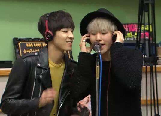 hourlysoonwon's tweet photo. Fondwoo and oblivious hoshi 

#호시 #원우 #원홋 #권전 https://t.co/cr8tOVFFMT