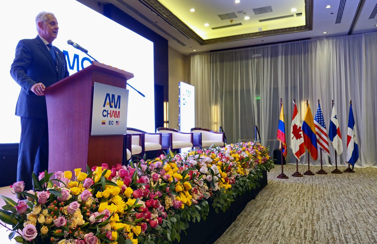 amchamec's tweet photo. Para dar la bienvenida a todos los invitados al #ForoSostenibilidadAPEP, escuchamos las palabras de @FelipeEspinosaT, Presidente Ejecutivo de #AMCHAMEcuador. https://t.co/A1ZIldJoDr