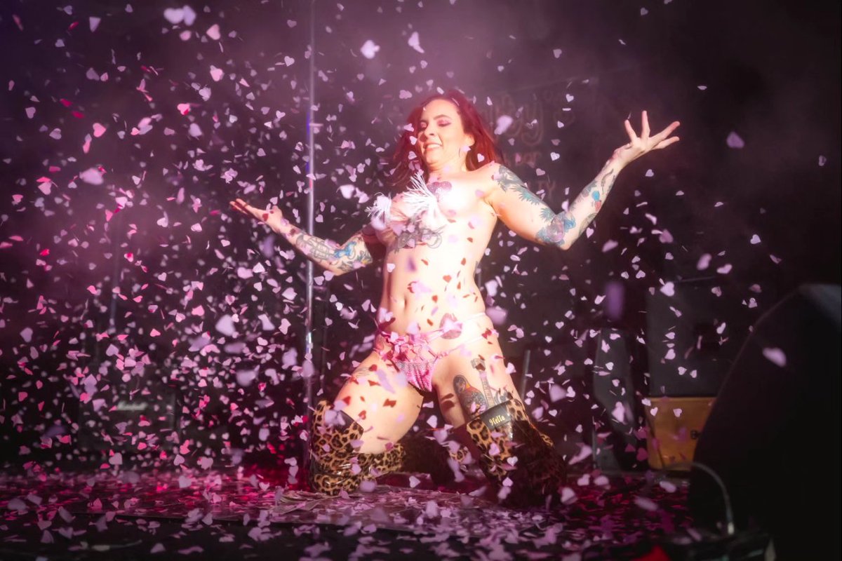 DeviousGeorge tweet media