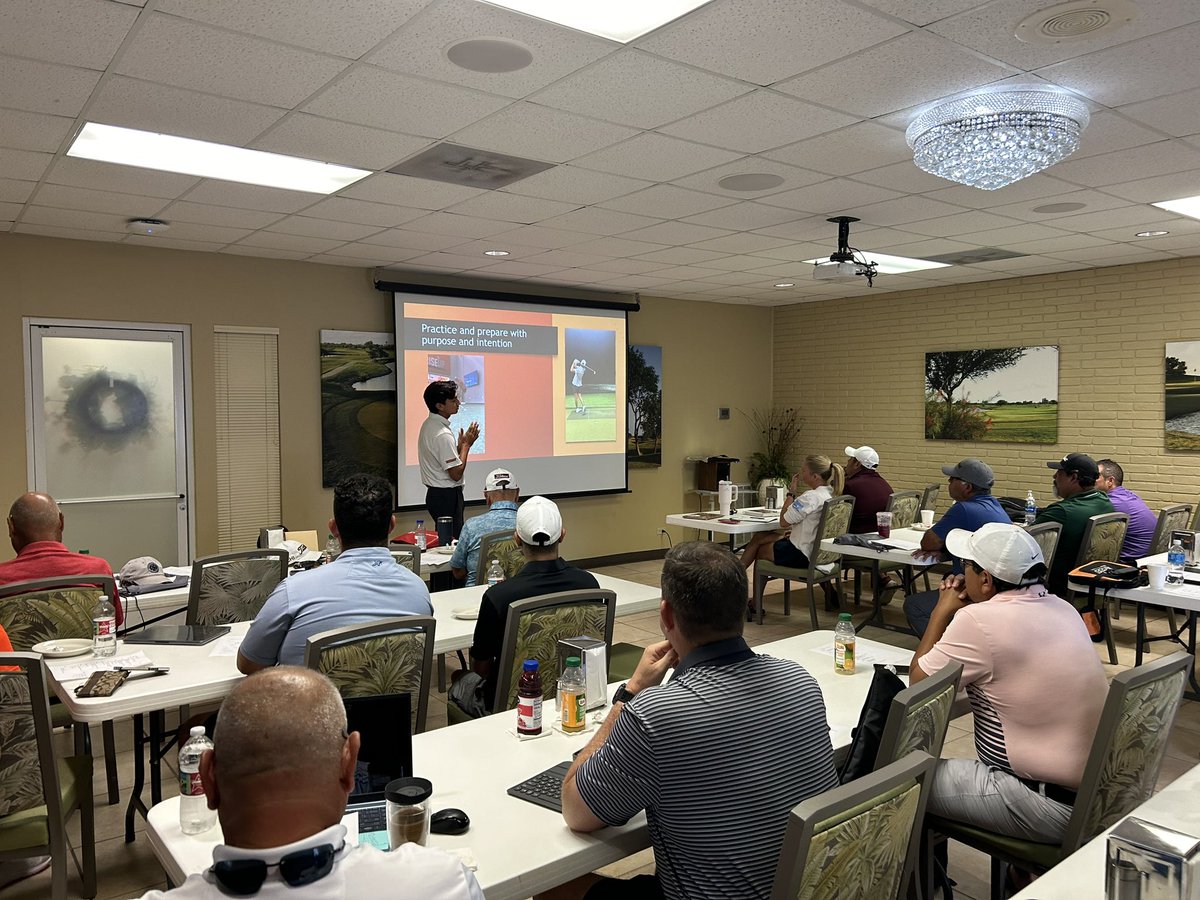 rgvgca2019's tweet photo. Great first golf clinic, thank you UTRGV Men’s and Women’s golf programs. https://t.co/7nkrdt3wgg