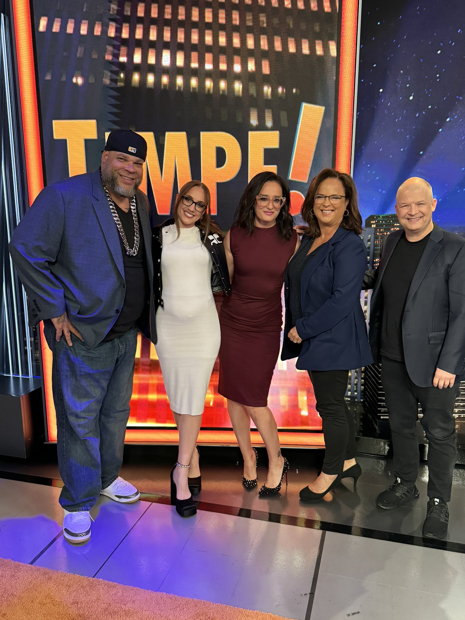 Kat Timpf on X: "So excited to host @Gutfeldfox tonight… and also to finally not have to do the show sucking in https://t.co/TVN5FHsqug" / X