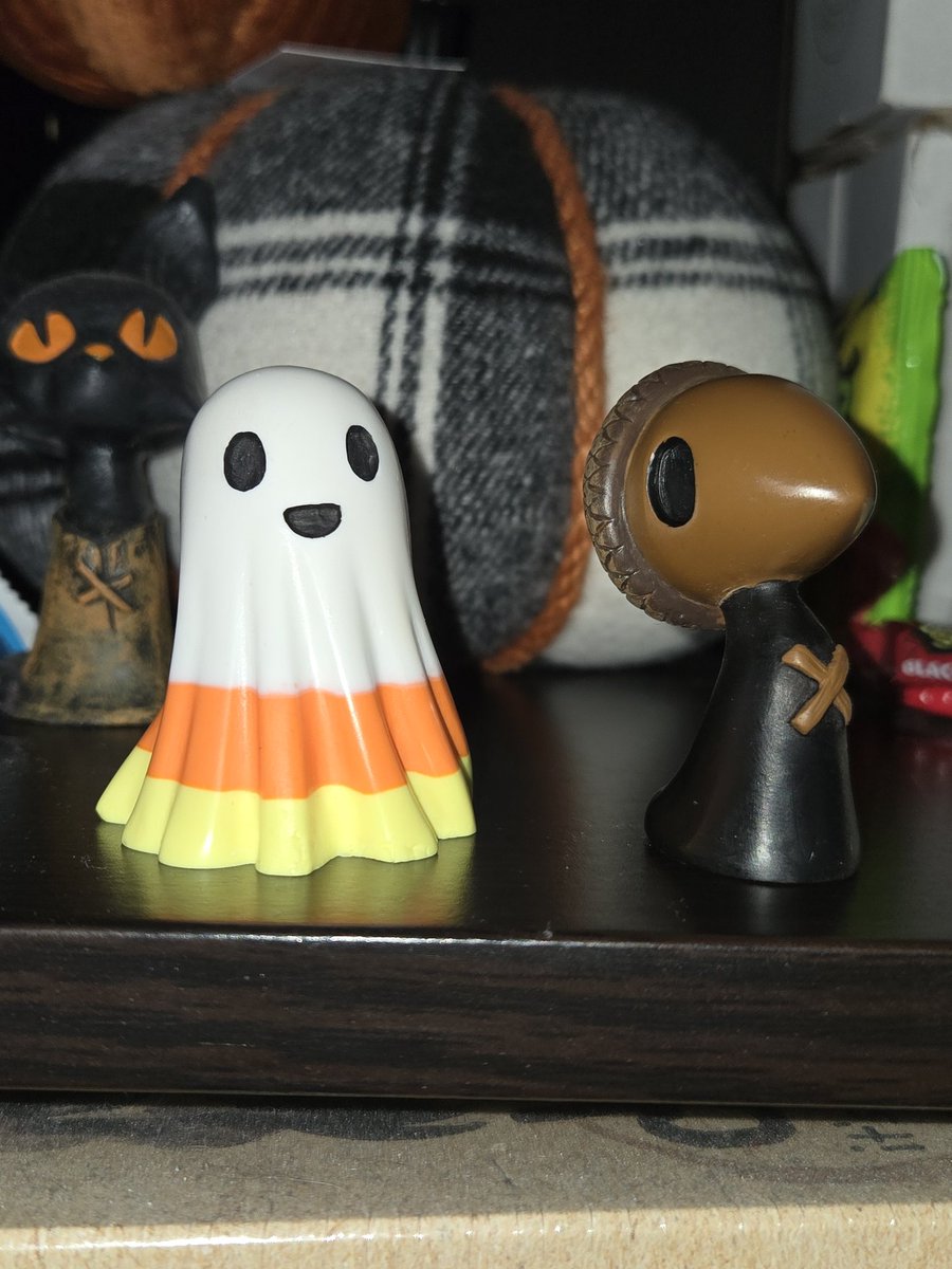 thora_thorsdott's tweet photo. What a pleasant surprise to find in my mailbox today!  Spoops!! 😍 @AJLoCascio has made my day even better!  2 new additions to my Spoops collection, with a total of 5! https://t.co/ShWZ5Z8uLO