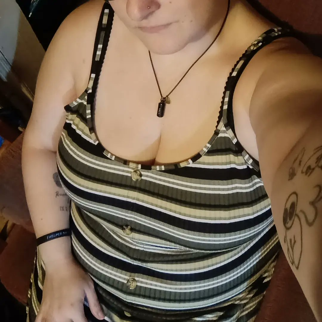2589Elora's tweet photo. I freaking love these shoes. Dress is pretty cute too. #OF #ofgirl #OnlyFans #onlyfansgirl #bbw #followme  #linkinbio #bbwlove #girlswithglasses #thickthighssavelives #curvysexy #curvygirl https://t.co/1pe1pHLY0J