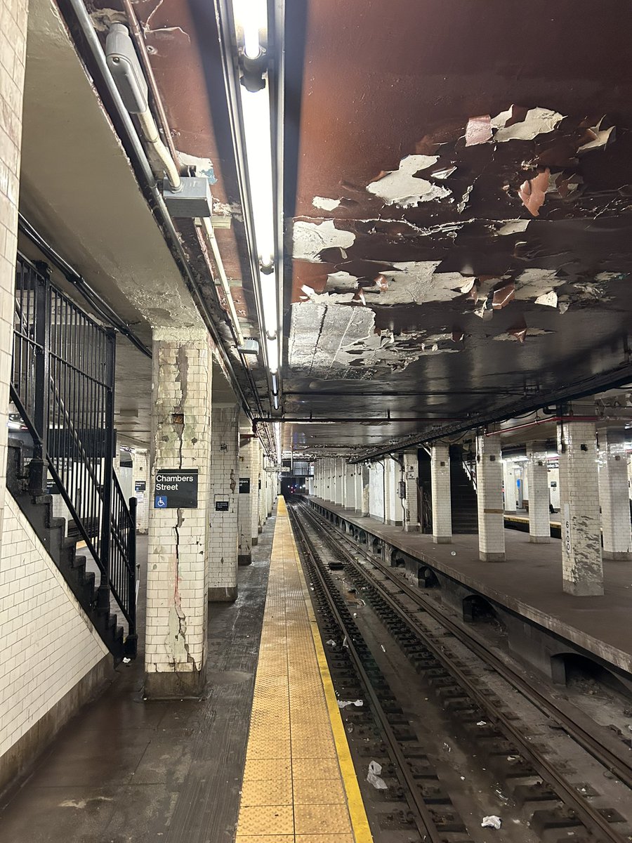 theharkyp's tweet photo. vyvanse, a magic eraser and some airpod maxes and I’d have chambers st spotless in under an hour https://t.co/7FSXCTr1d2