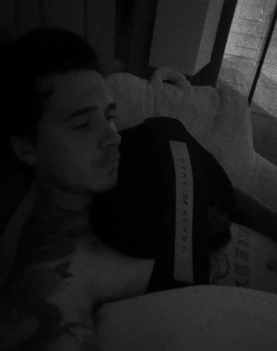 celeb_cumdump's tweet photo. imagine getting to spend the night in brooklyn’s bed https://t.co/khfcV3sEo9