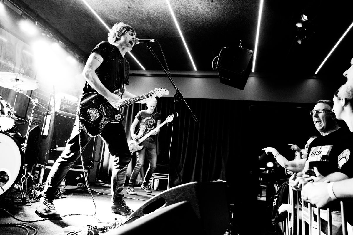 Inside Australian Venue Co’s $30M Push for Regional Live Music [EXCLUSIVE]

#AVC is investing over $30 million as part of a nation-wide music strategy to bring more live music to regional towns.

Read more: themusicnetwork.com/inside-austral…