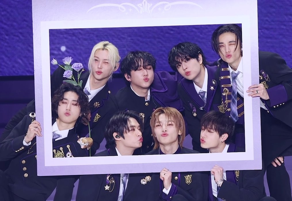 han14yon's tweet photo. STAYもパマもお誕生日おめでとー🥳💕
キッズ達〜!
幸せにしてくれてありがとー🥹🫶
#FiveStarsforSTAY
#거뜬하게_5년째_STAY해
#Bbama3rdWoofDay
#HappyBbamaDay https://t.co/ffIAgPOvvU