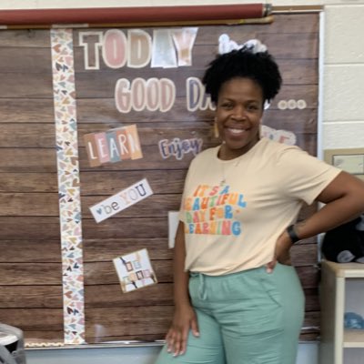 First Day of School! Year 13! 📚👩🏽‍🏫🍎