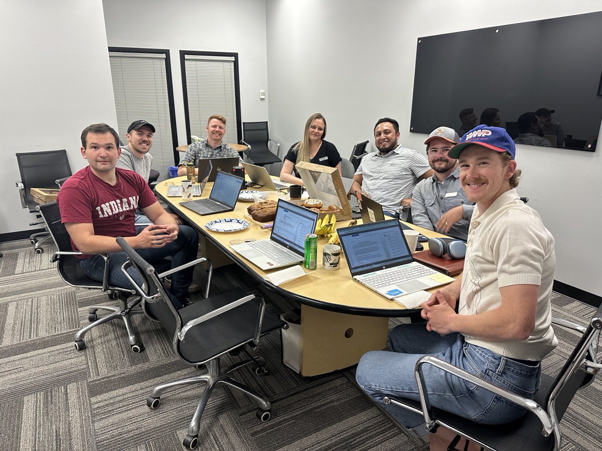 WRSpokane's tweet image. Give this team a huge hand!👏👏👏
We have lots of new arrivals arriving (200 between August and September!) and the resettlement team is preparing to welcome ALL of them! DM us for ways that you can help out!
#letsgo #communityresources #spokanecommunity