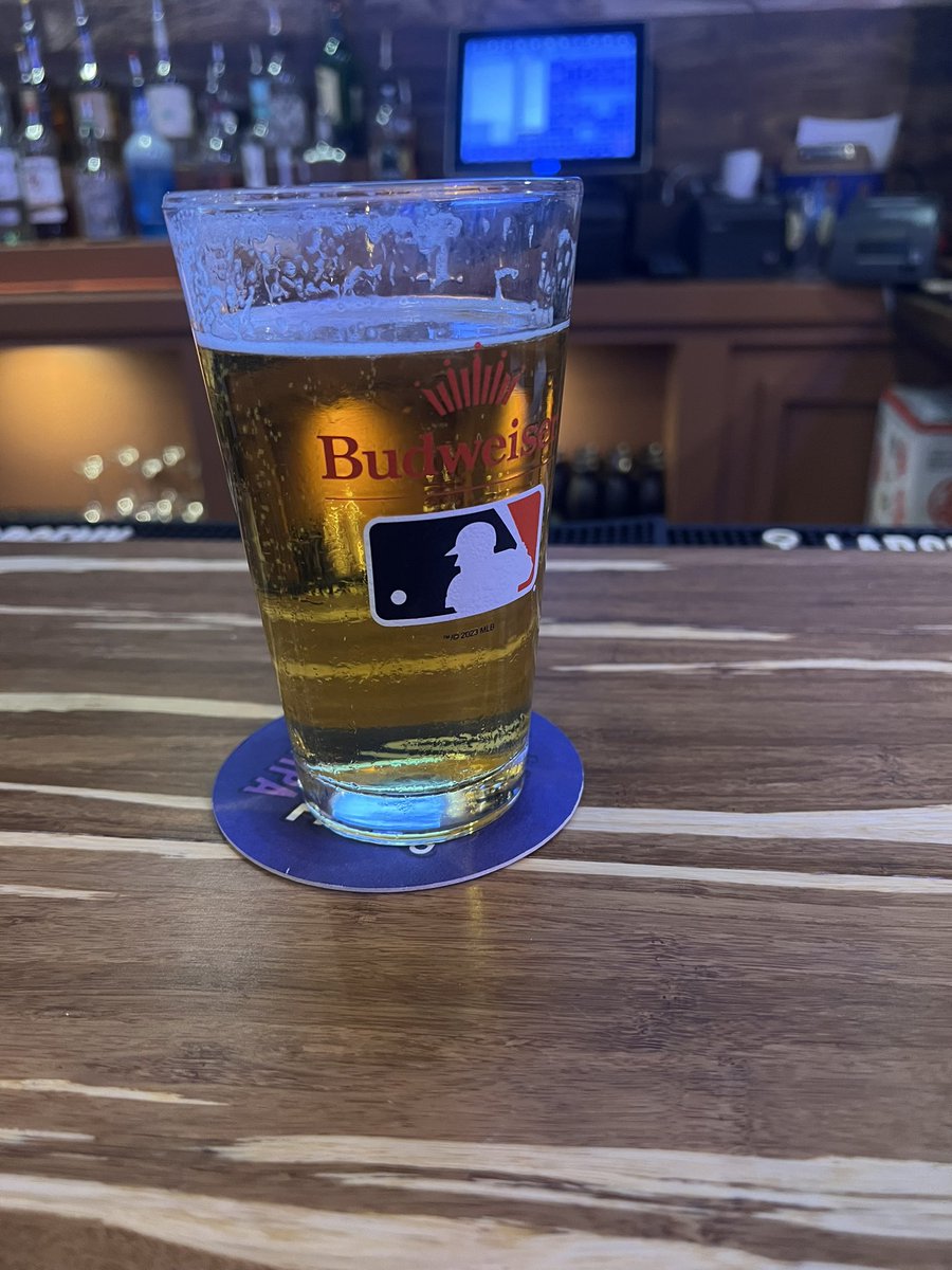 They’ve infiltrated the local pubs after the Vegas win <a href="/BrendanPorath/">Brendan Porath</a> <a href="/AndyTFE/">Andy Johnson</a> <a href="/TheShotgunStart/">The Shotgun Start</a>