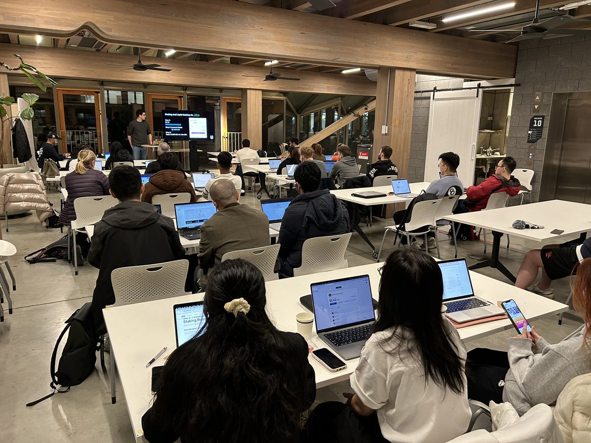 ariel__sol's tweet photo. We @SolanaUni just onboarded a new batch of students to @solana, giving them hands-on experience in setting up their first wallets and interacting with various DeFi protocols. 
Special thanks to @TipLinkOfficial , @ElbaiteAU and @RMITBCC for making this event possible. https://t.co/lc5lBygyP1