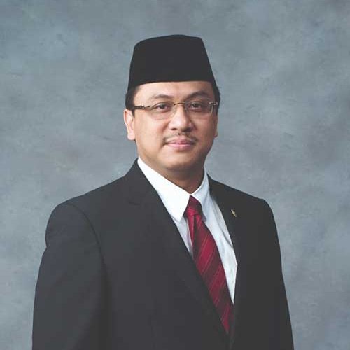 AR49INA's tweet photo. PENGURUS PBSI❌
PENGHANCUR PBSI✔️

Pilihannya dua, MUNDUR atau DIMUNDURKAN. Sudah cukup kami dengan sepak terjang kalian dalam mengurus (menghancurkan) bulutangkis Indonesia https://t.co/1MP5B0ecXM