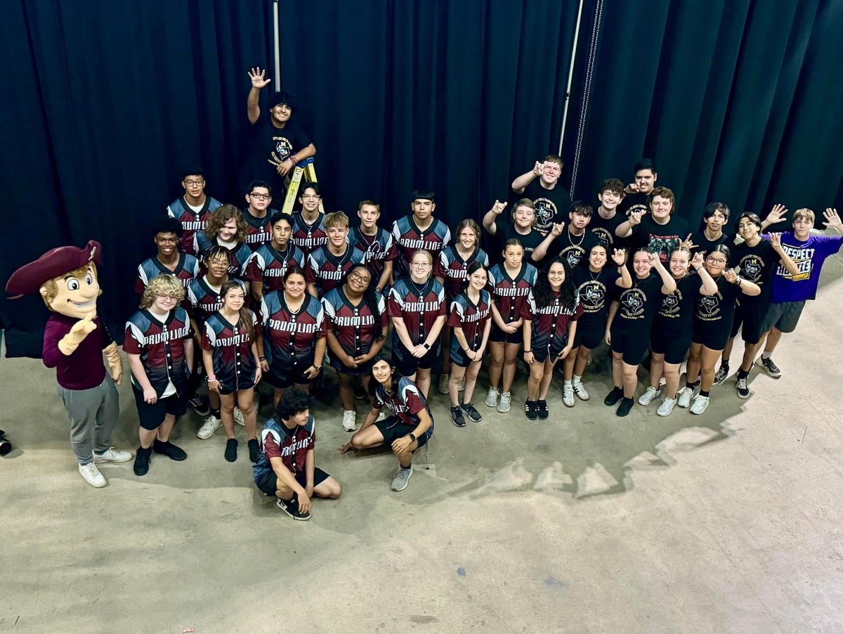 mich_etzel's tweet image. Today our a Remarkable Staff returned to kickoff the 2024-2025 school year! This morning we foucused on our State of the School. We are committing our efforts to three priorities: Improved Student Achievement, Improved Student Support, and Improved Student and Family Engagement!