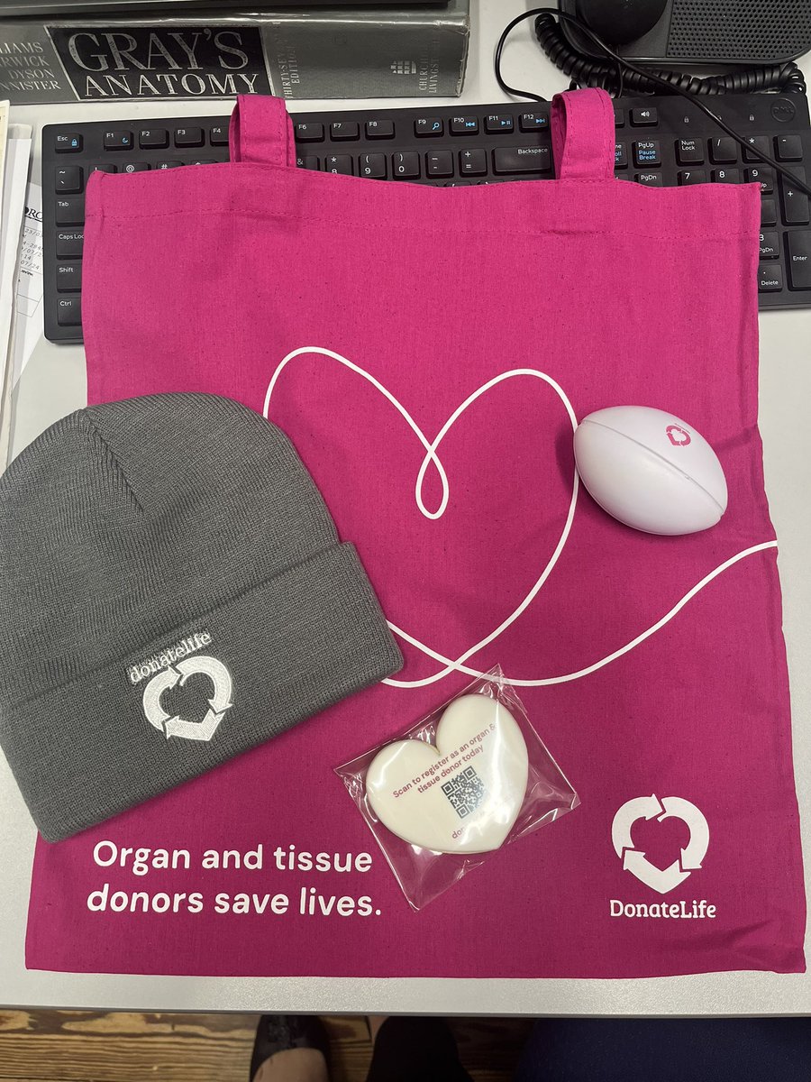 When <a href="/DonateLifeToday/">DonateLife 💗</a> visit RPA with treats and wooly hats #TxID #organdonor #donatelife