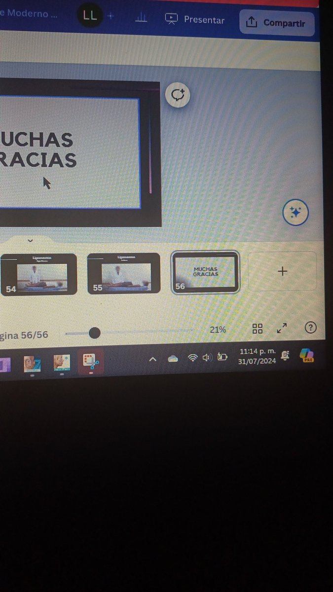 El doctor de trauma dijo que para las exposiciones no hiciéramos más de 20 diapositivas.
Yo llegando con mi expo mañana:
😵😵