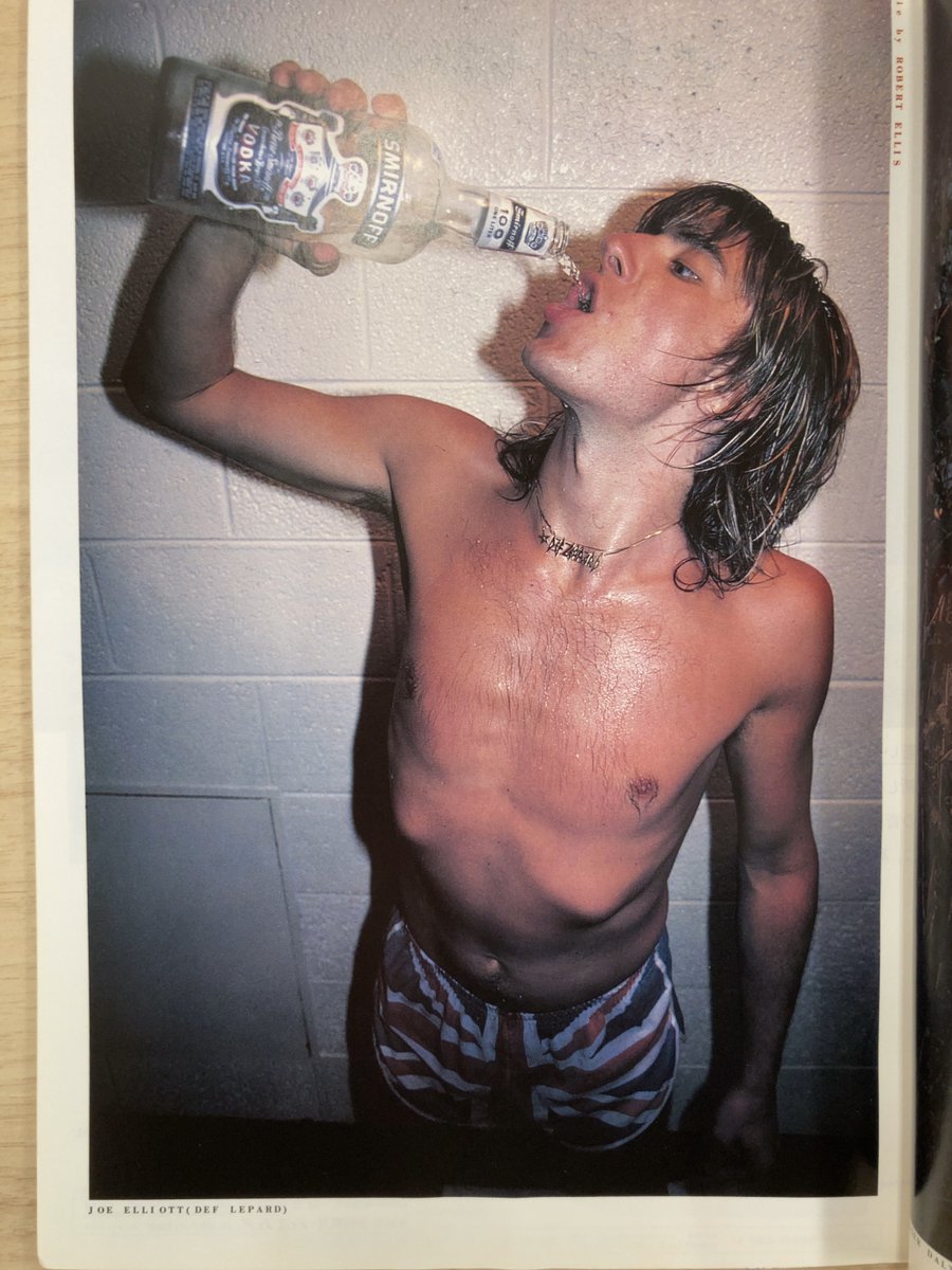 buggymasa's tweet photo. 8月1日はジョー・エリオット(Vo)の誕生日。
1983年11月号の記写真
#JoeElliot #DefLepard https://t.co/dumoBretWJ