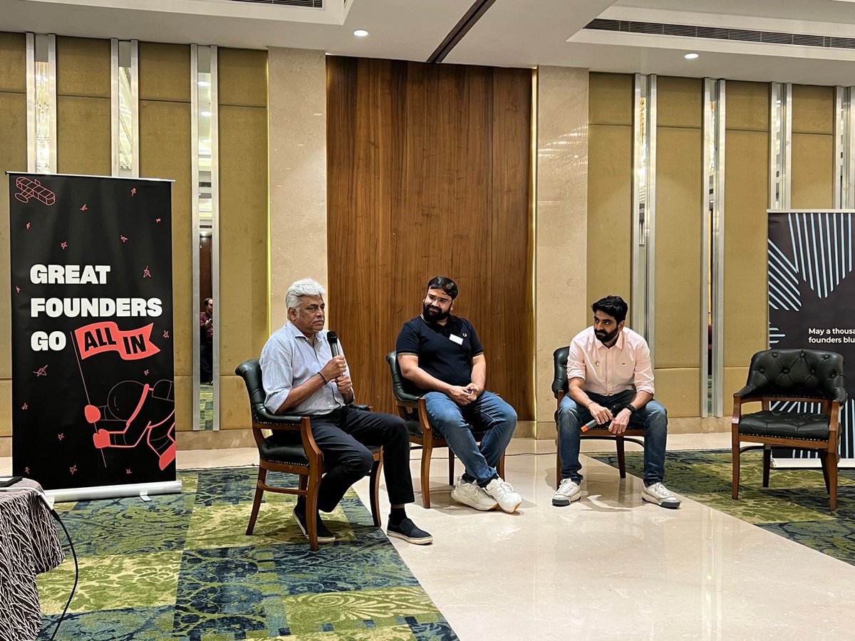 kushalbhagia's tweet photo. Lot’s of fun cohosting a mixer with @BlumeVentures @sanjaynath last night for BITSians building from Bangalore! 

We had a packed house with 100+ super interesting BITSian builders despite the heavy rain.
The BITSian community spirit is truly one of a kind!  🙃

Big thanks to our panelists @harimenon_bb @ishanishu @awaisahmedna @ananyasinghal @abhijit_kane 🙏