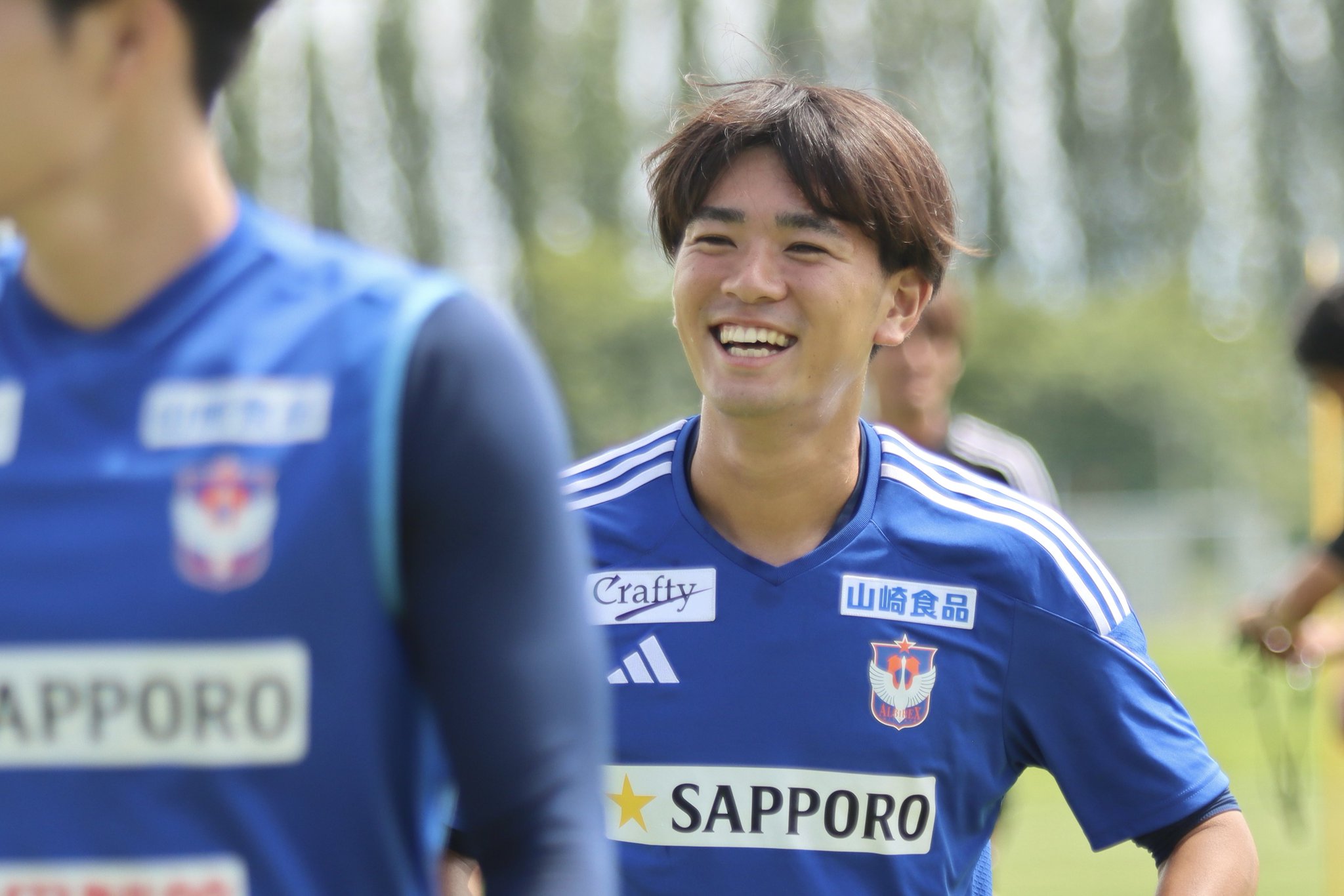 アルビレックス新潟　2ndユニフォーム　42 橋本健人 トップチーム（橋本 健人） - アルビレックス新潟 公式サイト｜ALBIREX