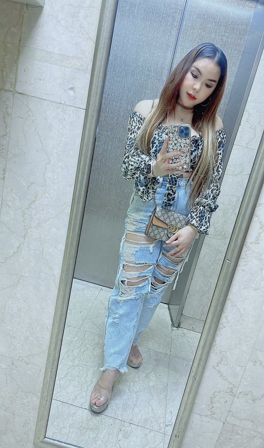 MeroyGrace10's tweet photo. Sugar Daddy                
beautiful girl                
from russia and philippines                
#Dohamassage 
https://t.co/Piq2ZORT8o https://t.co/lEoctjanRM