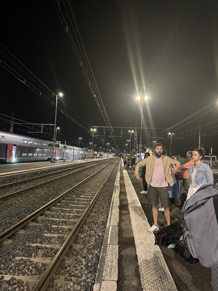 BensoudaAli's tweet photo. @SNCFVoyageurs @Thomaas_p @GroupeSNCF @SNCF Et ça continue @SNCFVoyageurs https://t.co/nXiRWSns5V