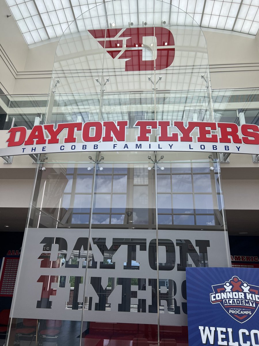 AidenNodolf5's tweet image. I had an awesome visit to The University of Dayton yesterday! Thank you to the guided tour (Ava, you were great!) around campus as well as the engineering building! Everyone on campus was very welcoming and helpful, especially @CoachEwald with the impromptu tour of the athletic…